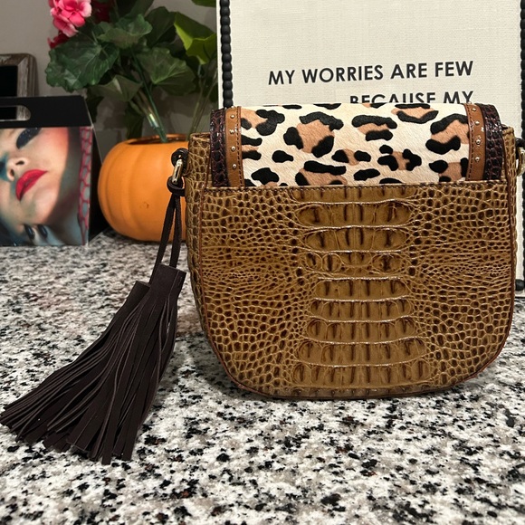 🎉🎉❤️❤️HOT PICK❤️❤️🎉🎉 Brahmin Mini Sonny Tan Capella Crossbody - Picture 3 of 10